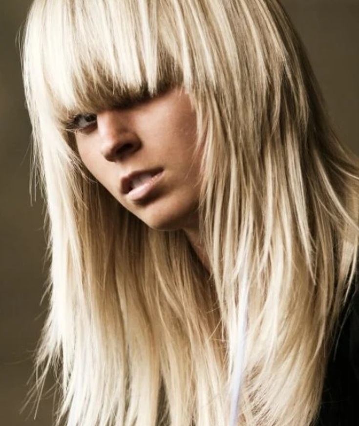 (+150 photo) Cascade haircut for long hair with bangs