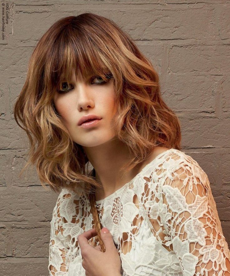 (+165 photos) Women's haircut cascade with bangs