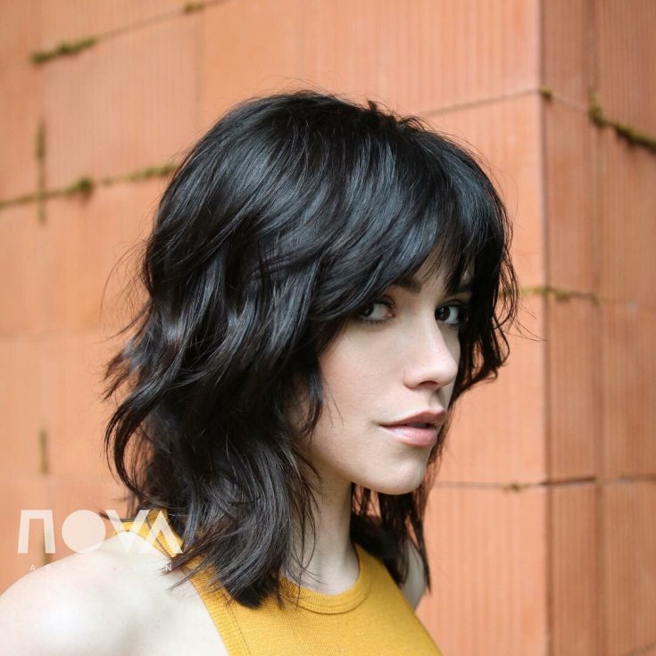 (+165 photos) Women's haircut cascade with bangs