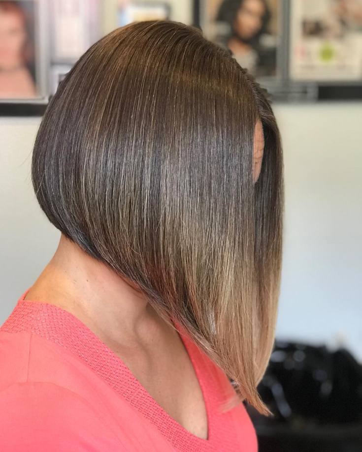 Bob square with elongated front strands