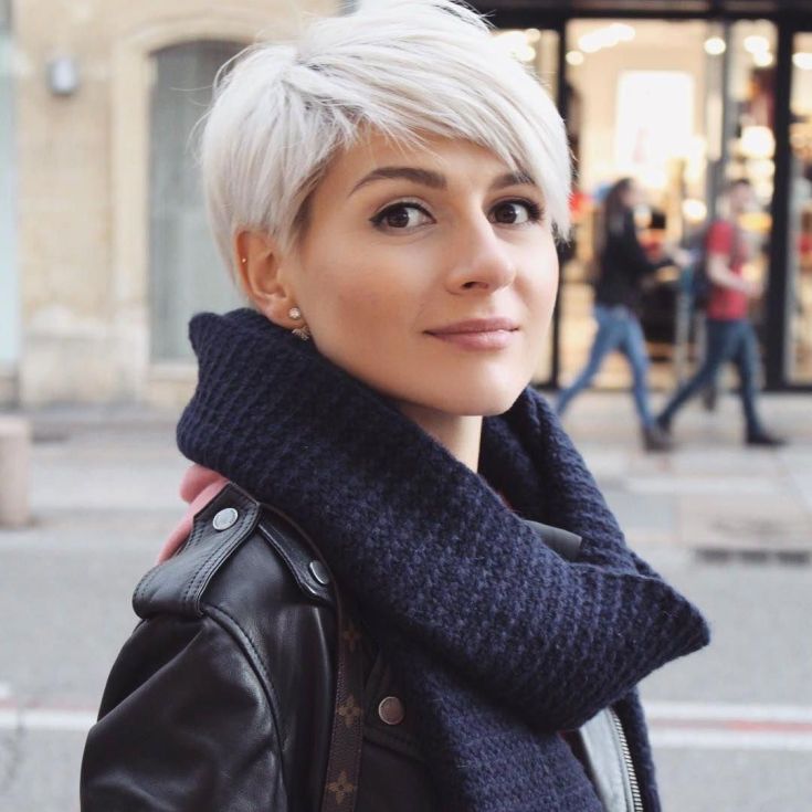 Pixie haircut for blondes