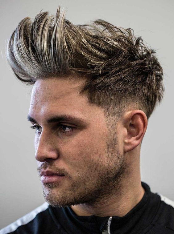 Men's hairstyles for a triangular face