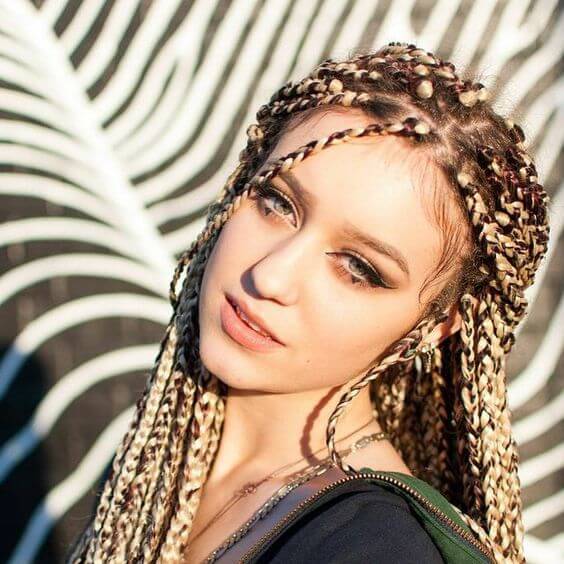 African braids with threads