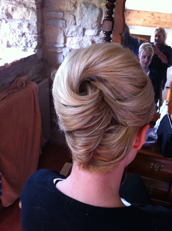 A shell hairstyle for all occasions