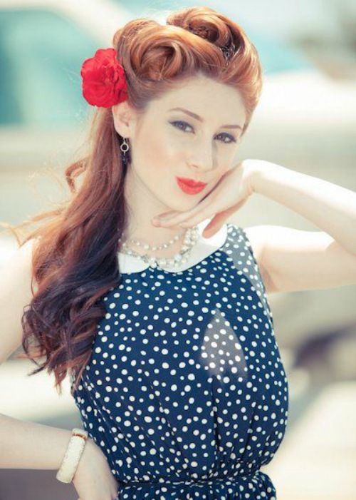 Pin-up hairstyles for long hair