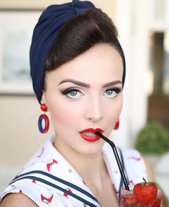 Pin-up hairstyles for long hair