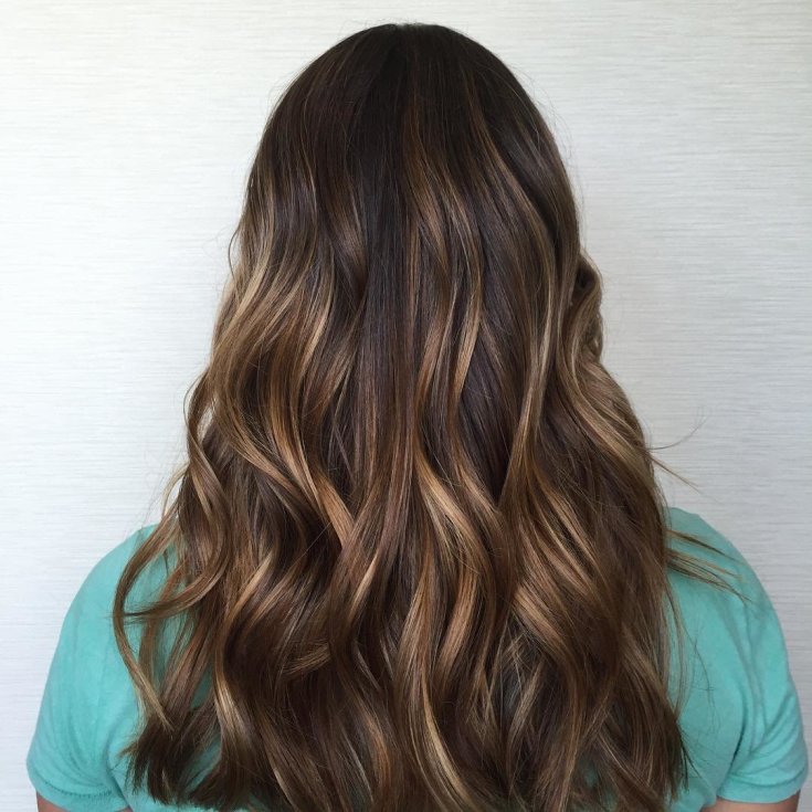 Californian highlights on dark hair