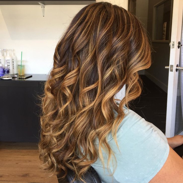 Californian highlights on dark hair