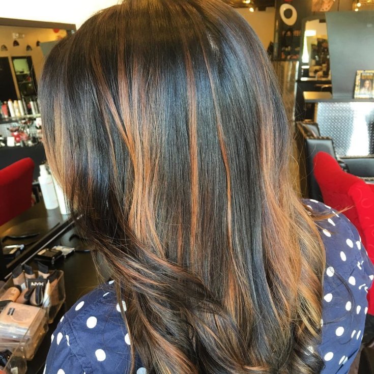 Californian highlights on dark hair