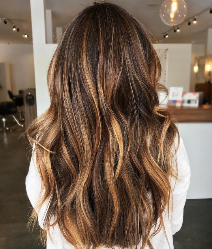 Californian highlights on dark hair