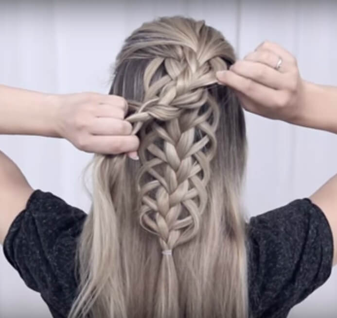 weaving lace braids