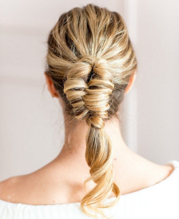 Easy hairstyles for yourself in 5 minutes for medium hair to school