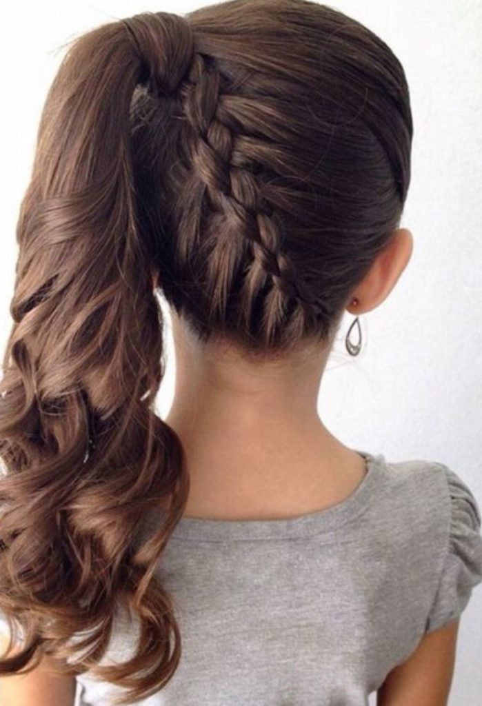 Easy hairstyles for yourself in 5 minutes for medium hair to school