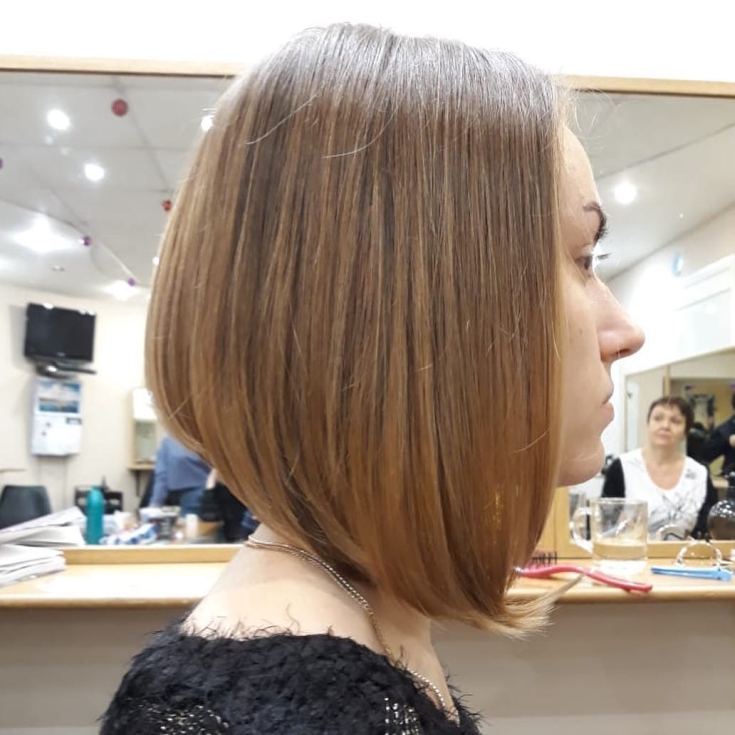 Light brown hair color for short hair