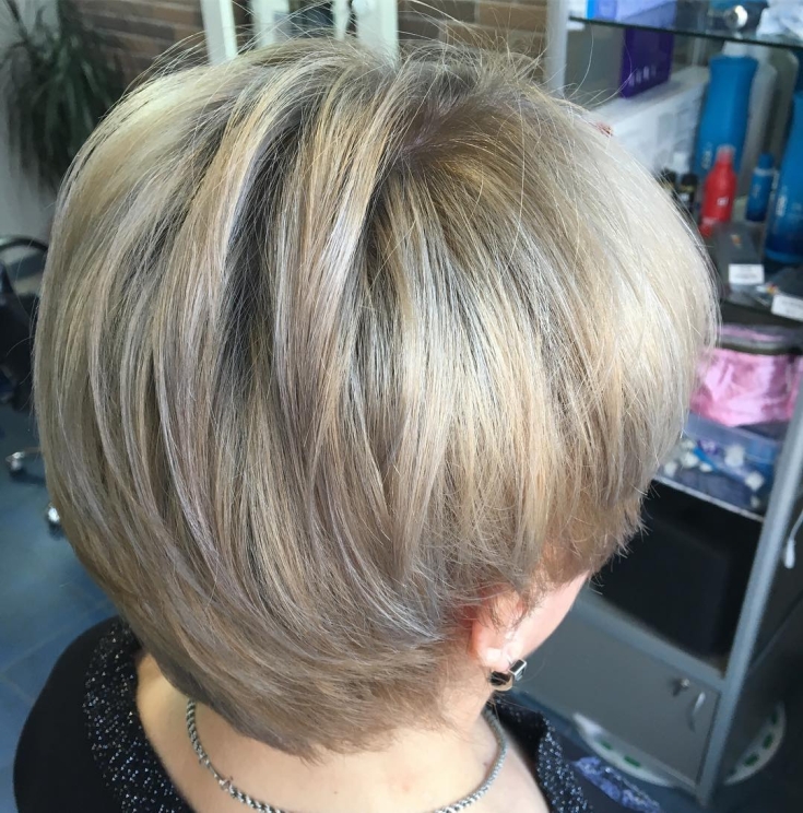 Light brown hair color for short hair