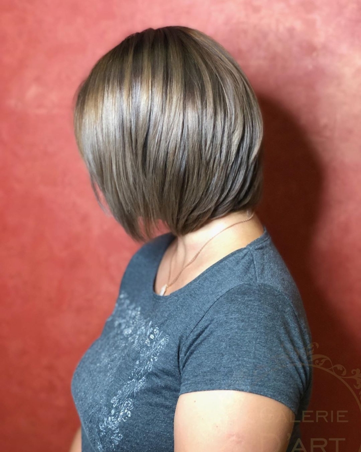 Light brown hair color for short hair