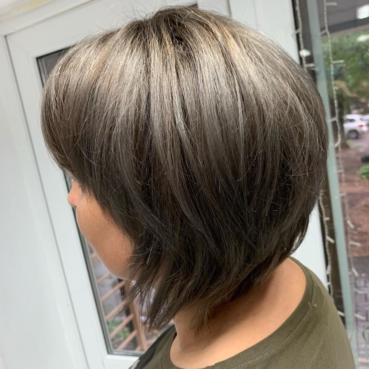 Light brown hair color for short hair