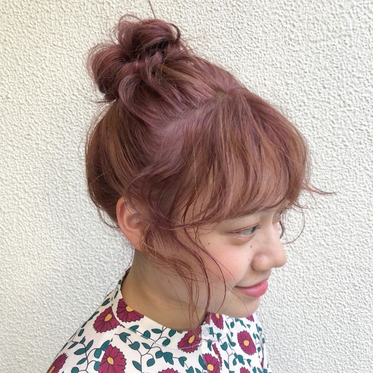 Brown-pink hair color