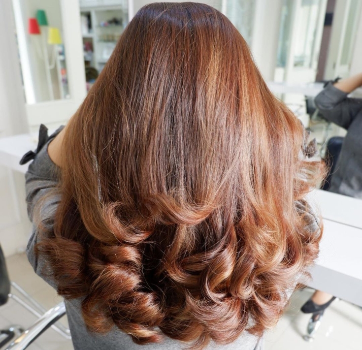 Golden brown hair color