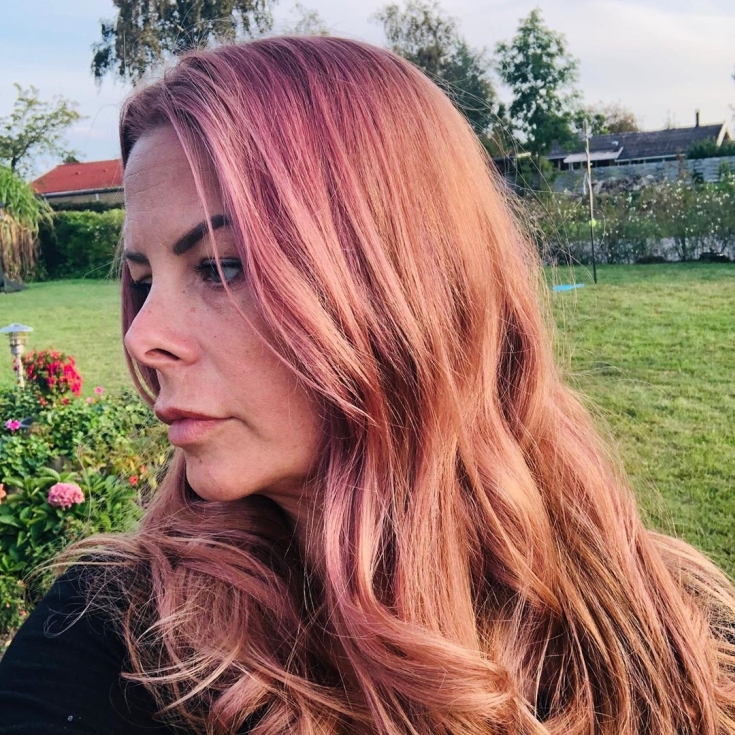 Rose gold hair color