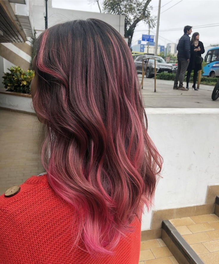 Brown-pink hair color