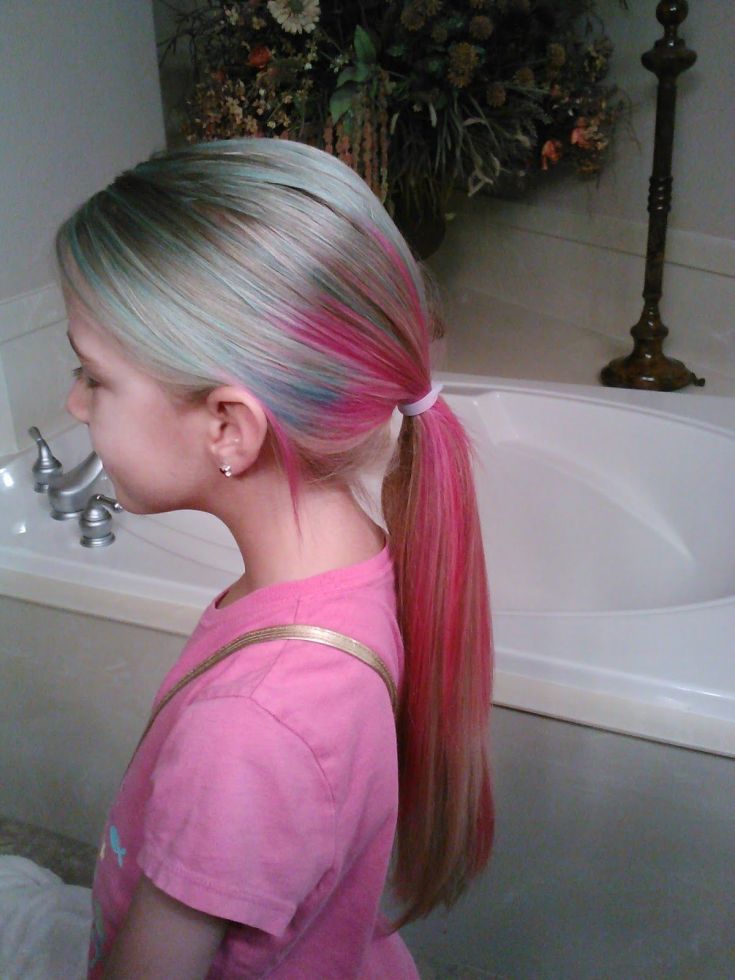 (+135 photo) Dye the child's hair pink