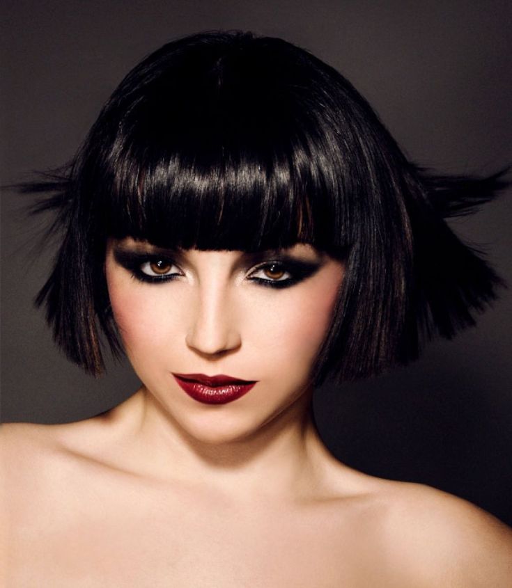 (+180 photos) Black hair color for short hair