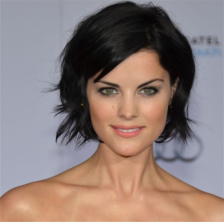 (+180 photos) Black hair color for short hair