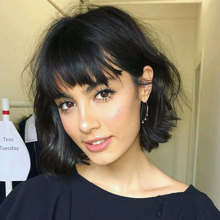 (+180 photos) Black hair color for short hair