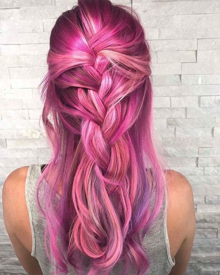 (+135 photo) Dye the child's hair pink