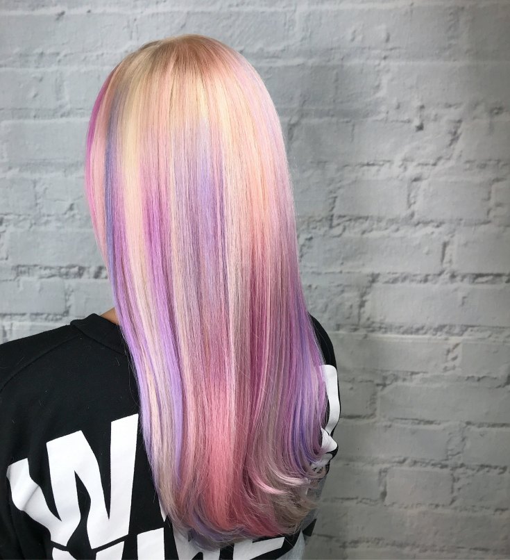 (+135 photo) Dye the child's hair pink