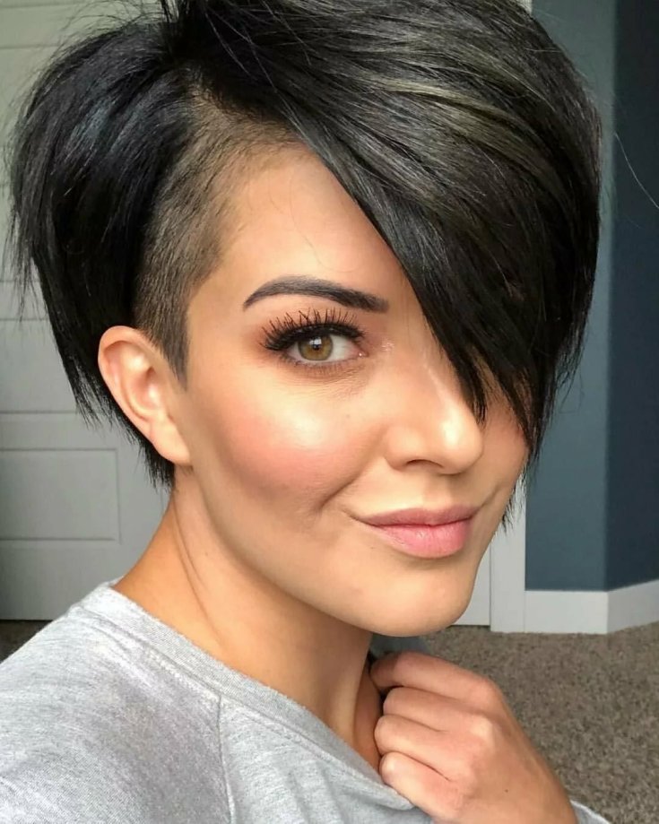 (+180 photos) Black hair color for short hair