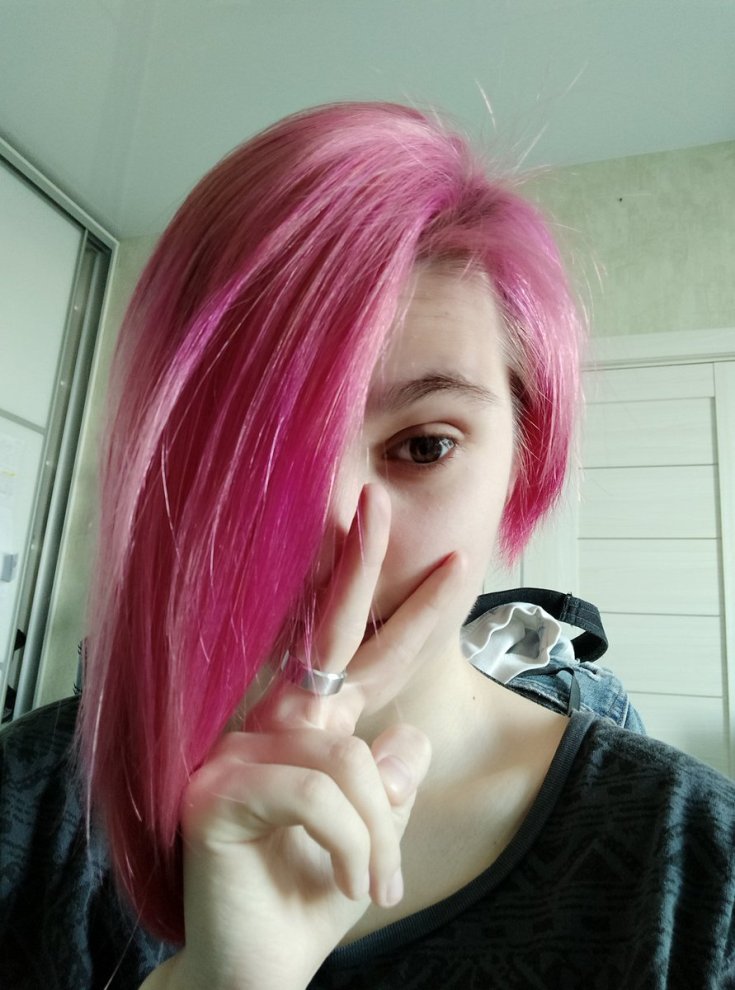 (+135 photo) Dye the child's hair pink