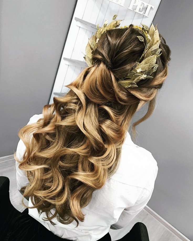 Chic wedding hairstyles for long thick hair