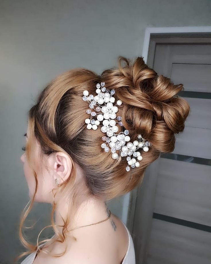 Chic wedding hairstyles for long thick hair