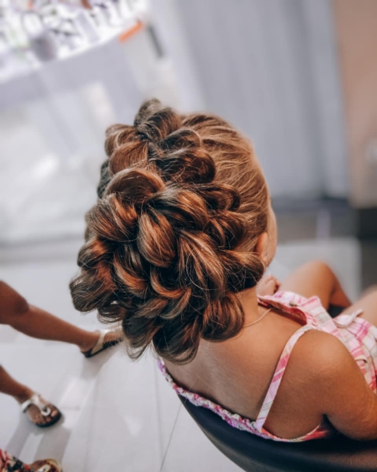 Chic wedding hairstyles for long thick hair