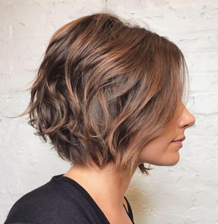 (+125 photos) Shatush haircut for dark short hair