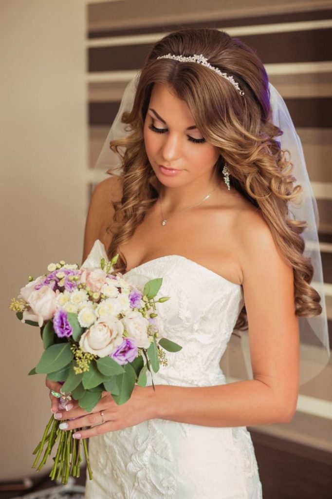 (+240 photos) Wedding hairstyles for long hair with a veil