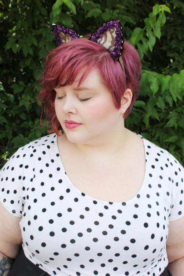 Asymmetry haircut for obese girls