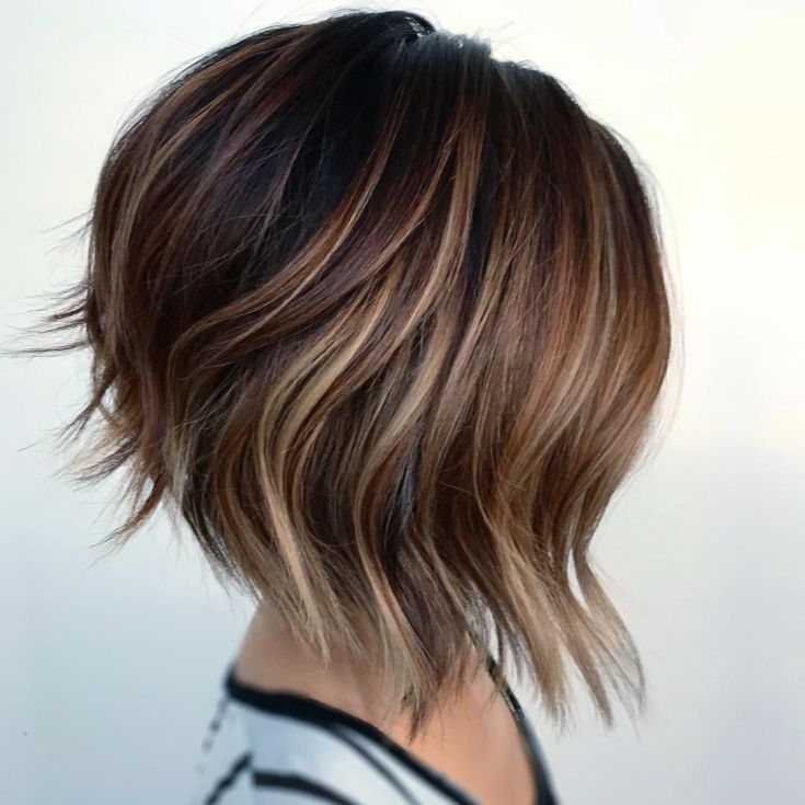 (+125 photos) Shatush haircut for dark short hair