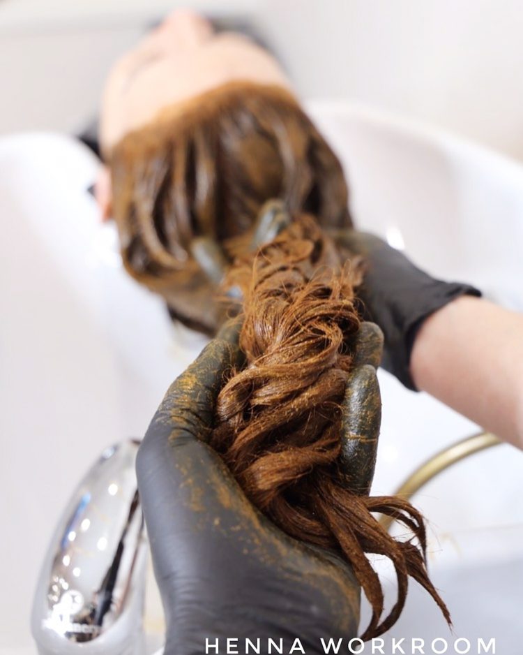 What henna to choose and how to properly dye your hair