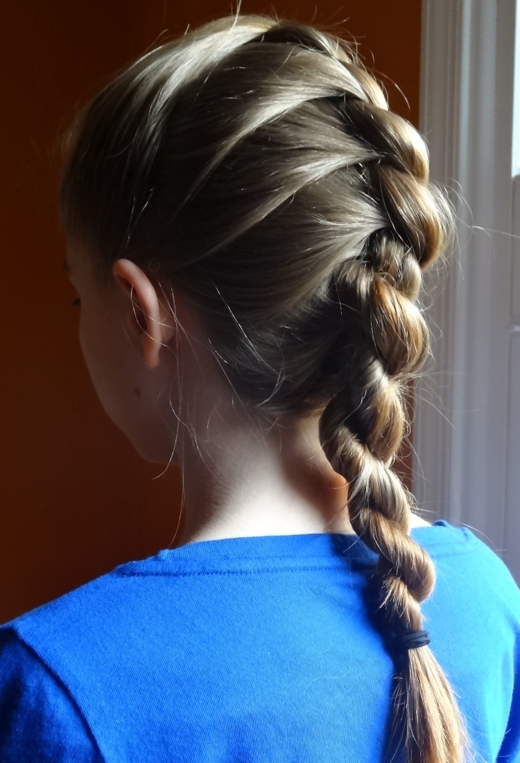 Easy and simple hairstyles for girls for every day