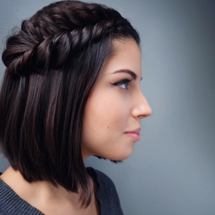 Weaving braids for short hair in 5 minutes