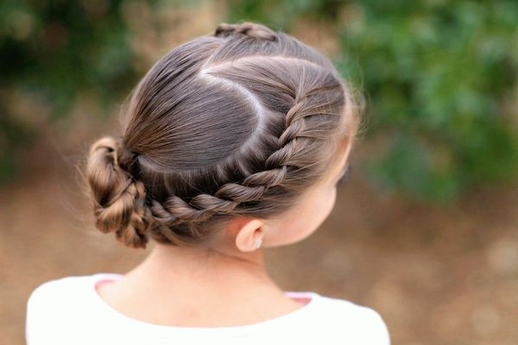 Weaving braids for short hair in 5 minutes