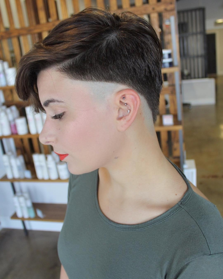 Women's haircuts with shaved temples