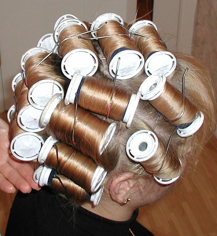 How to properly wind hair on curlers at home, methods and techniques