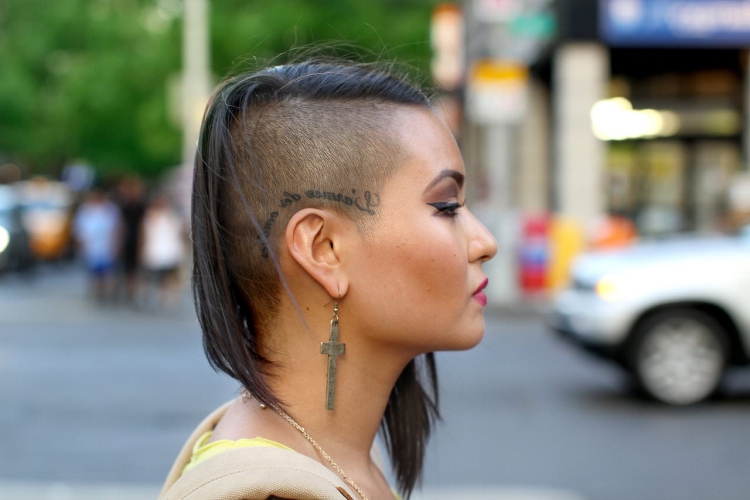 Women's haircuts with shaved temples