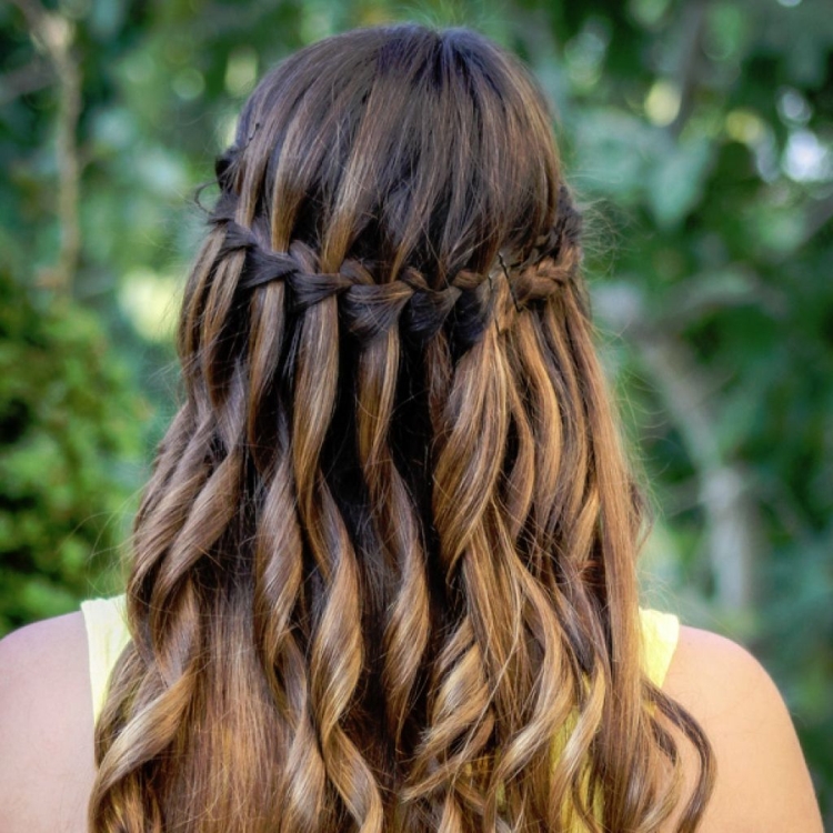 How to braid a spikelet