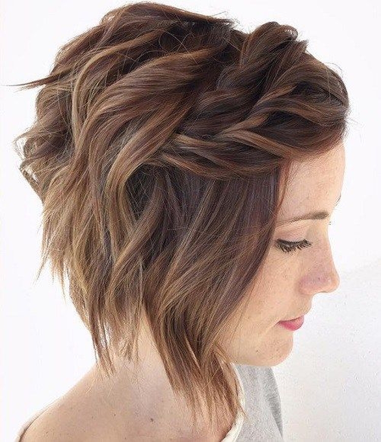 Hairstyles for liquid hair of different lengths