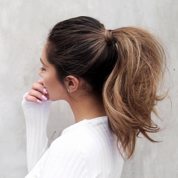 How to make a brushed ponytail in 5 minutes